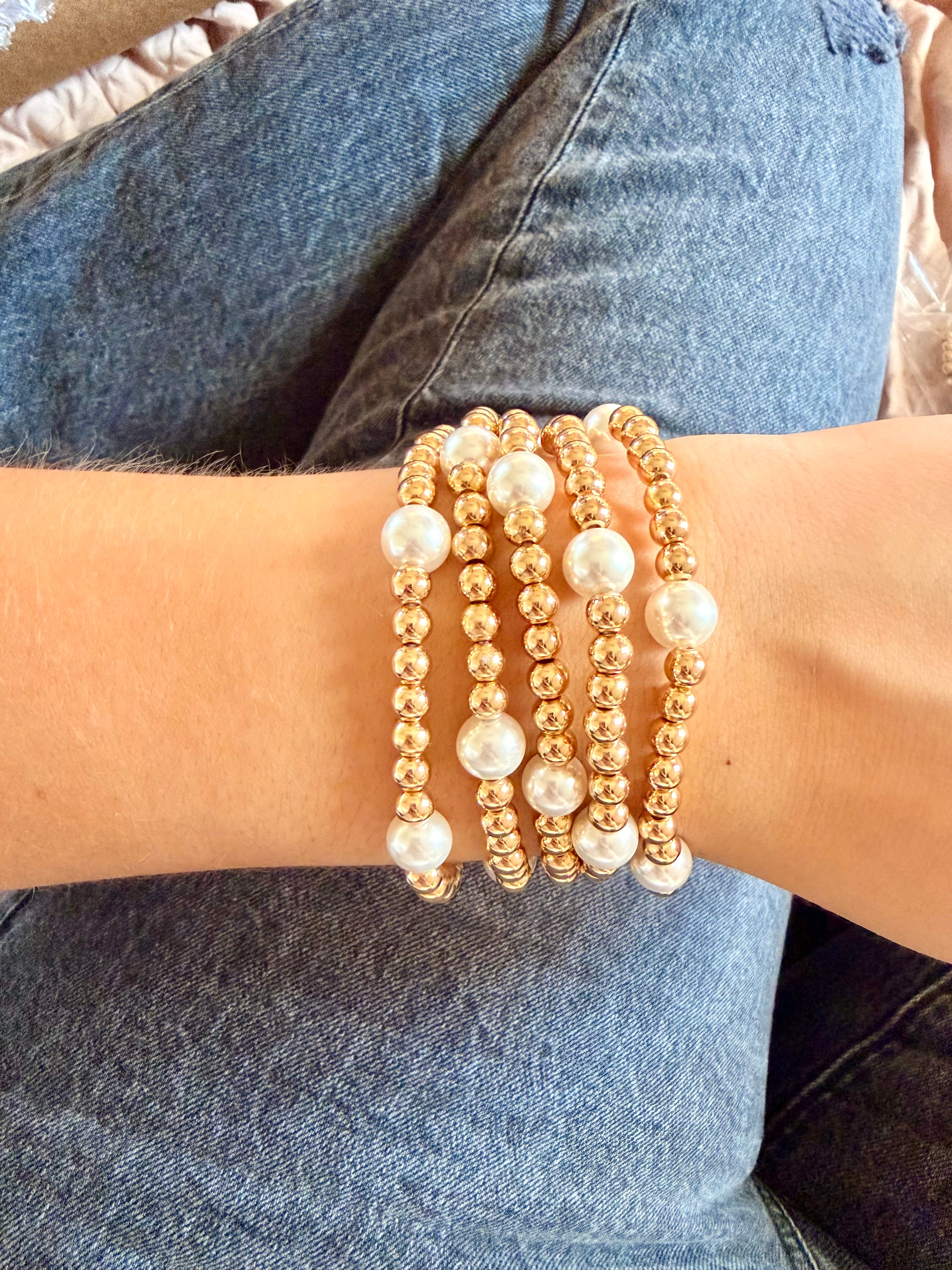 Pearl bracelet set