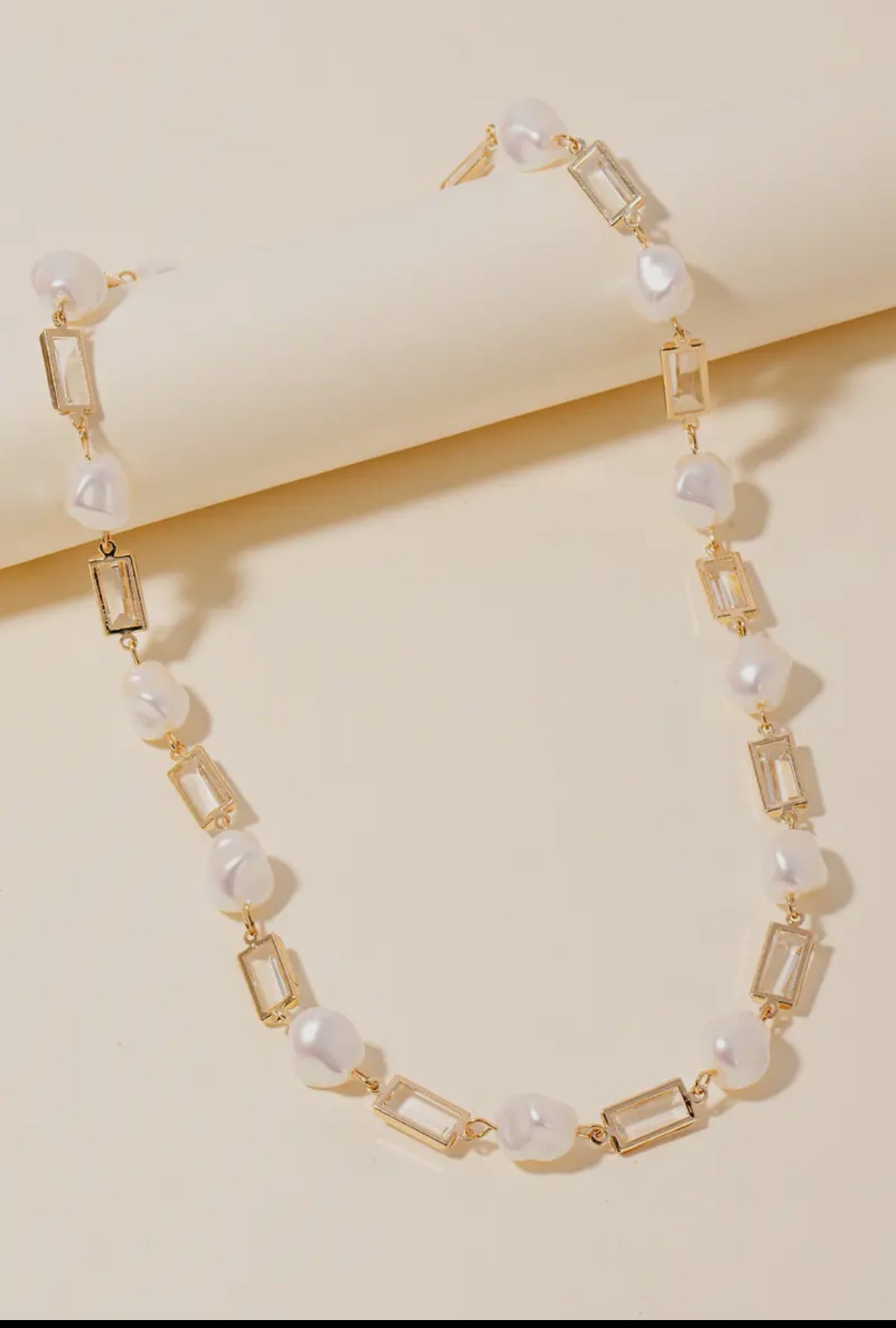 Clutch Necklace  image 0